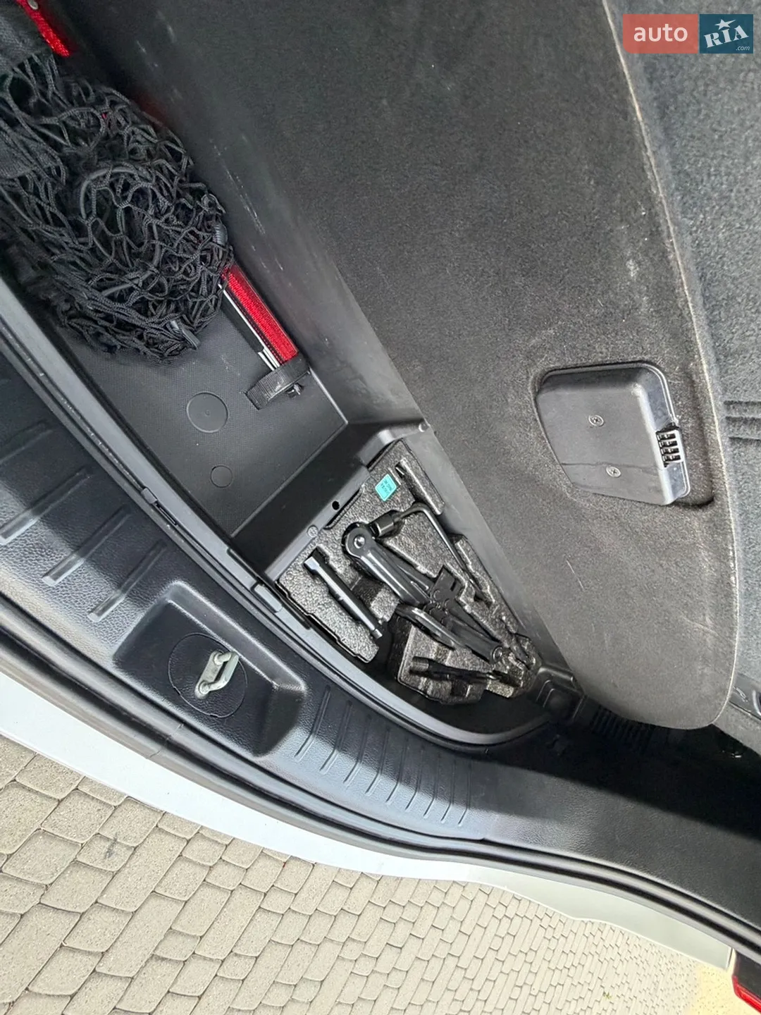 2016 Hyundai Santa Fe - мініатюра 49