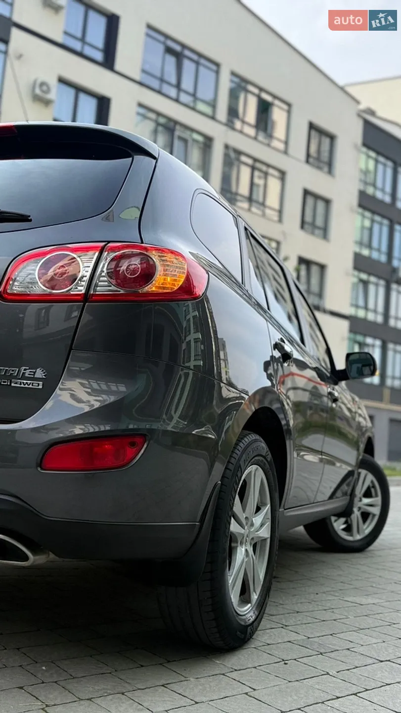2010 Hyundai Santa Fe - мініатюра 22