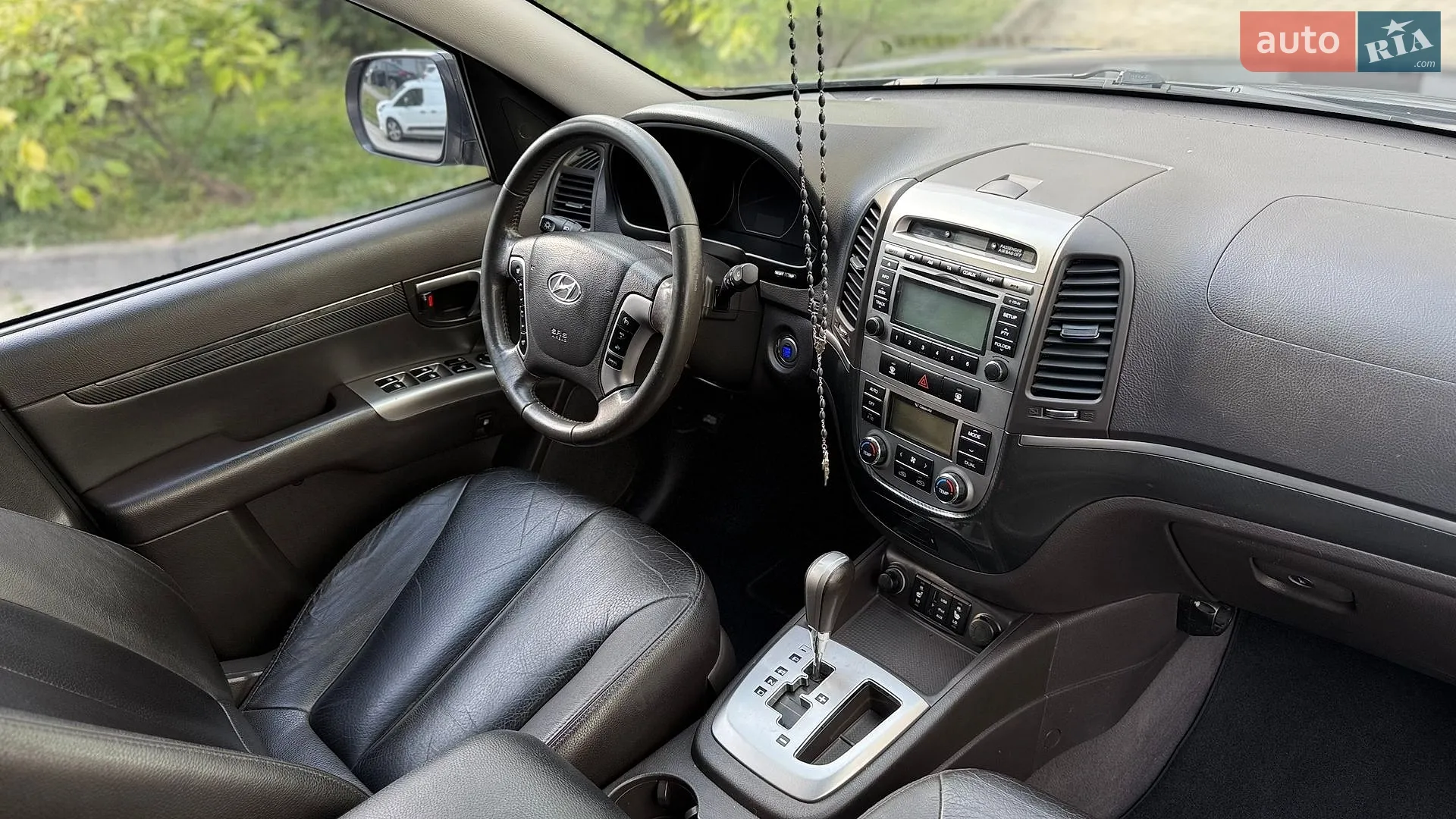 2010 Hyundai Santa Fe - мініатюра 32