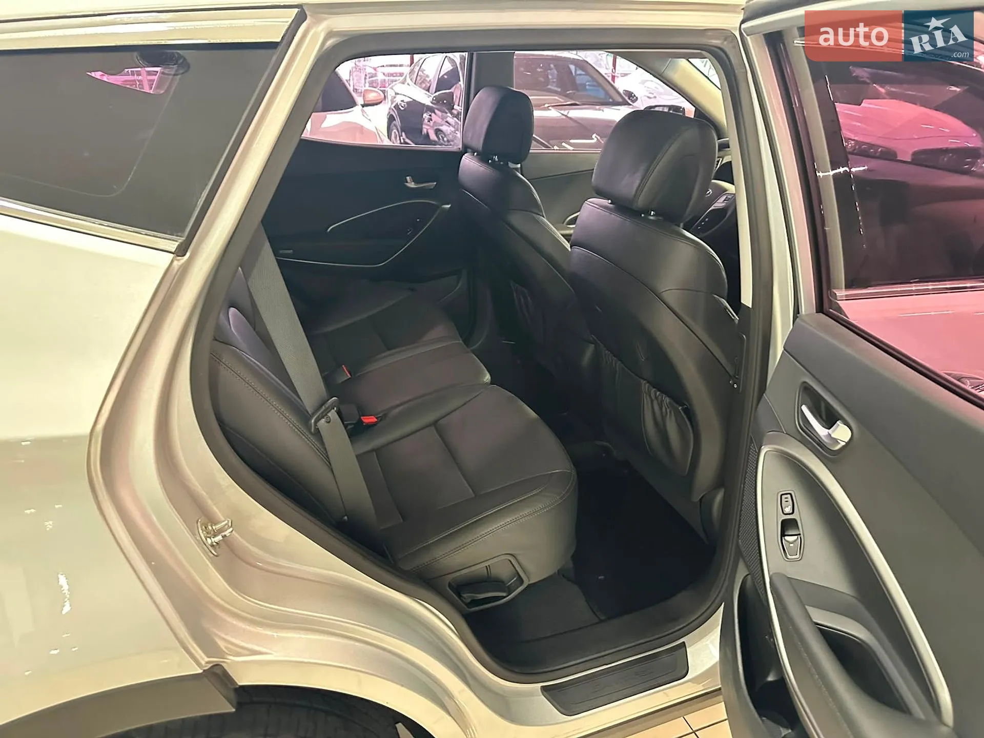 2016 Hyundai Santa Fe - мініатюра 17