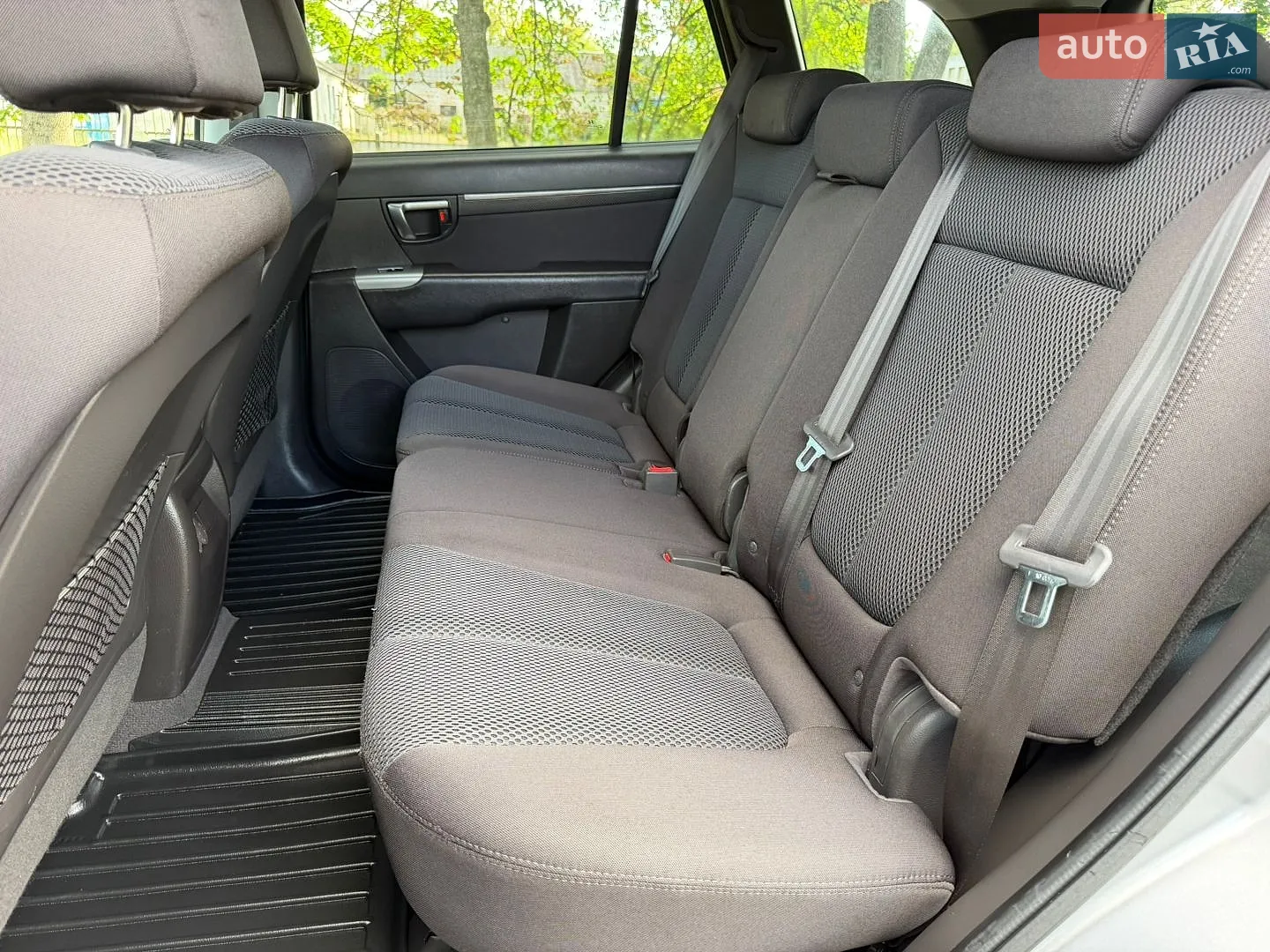 2010 Hyundai Santa Fe - мініатюра 25