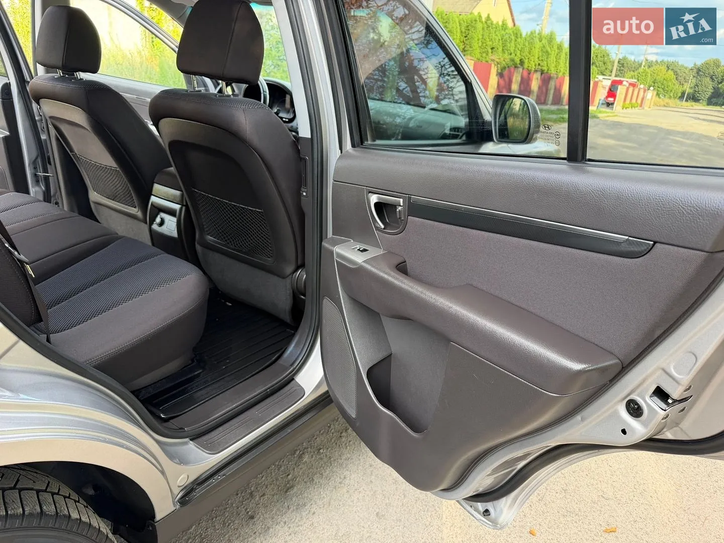 2010 Hyundai Santa Fe - мініатюра 28