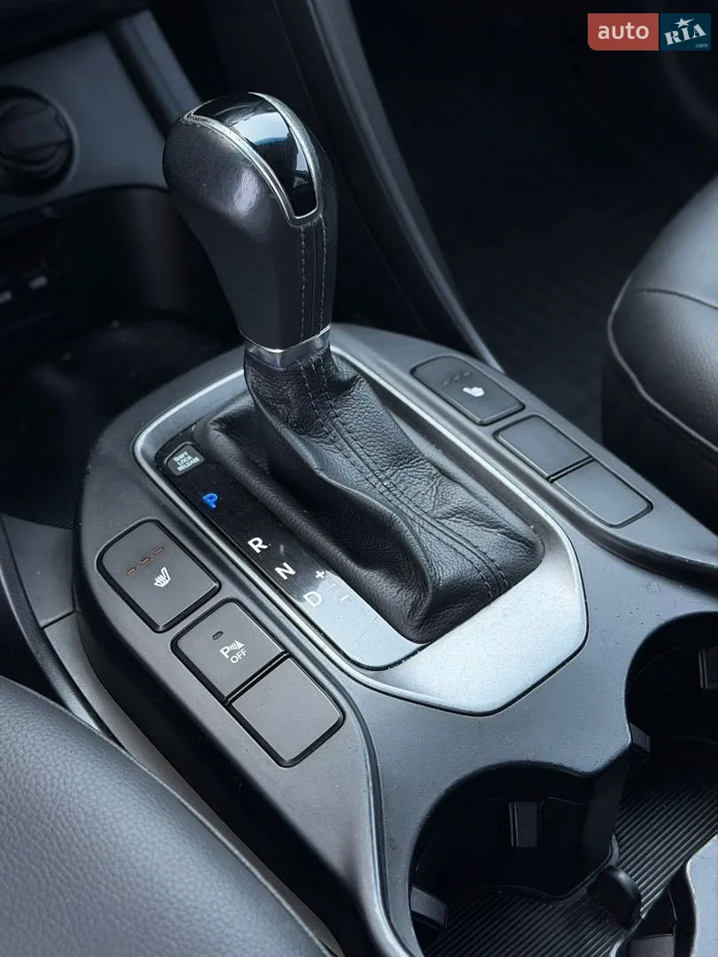2012 Hyundai Santa Fe - мініатюра 29