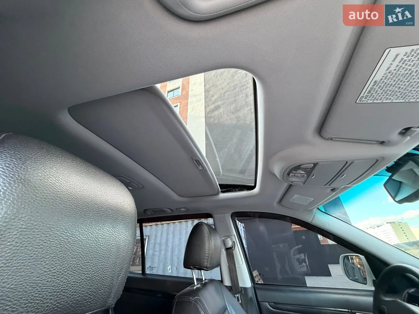 2011 Hyundai Santa Fe - мініатюра 29