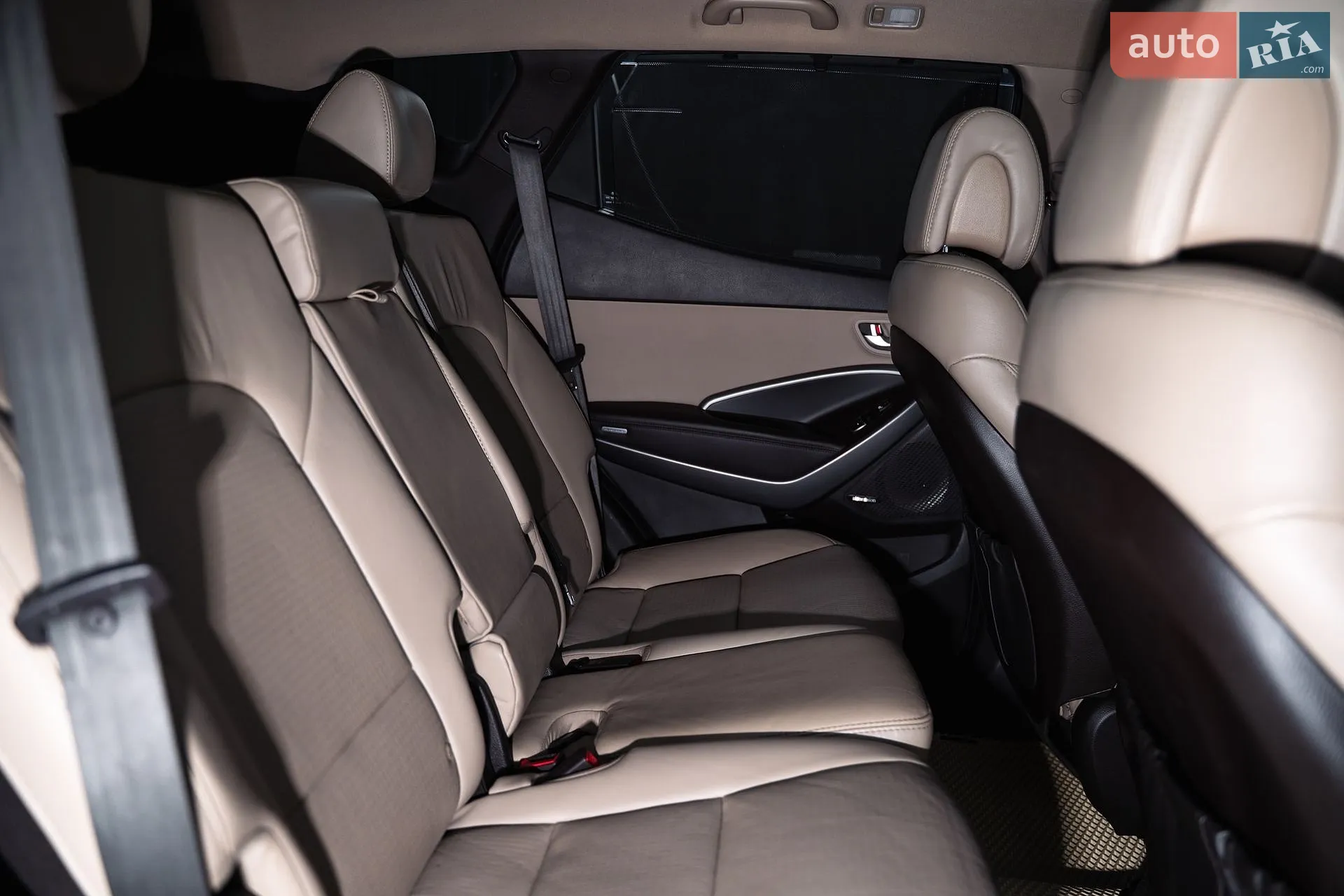 2015 Hyundai Santa Fe - мініатюра 19