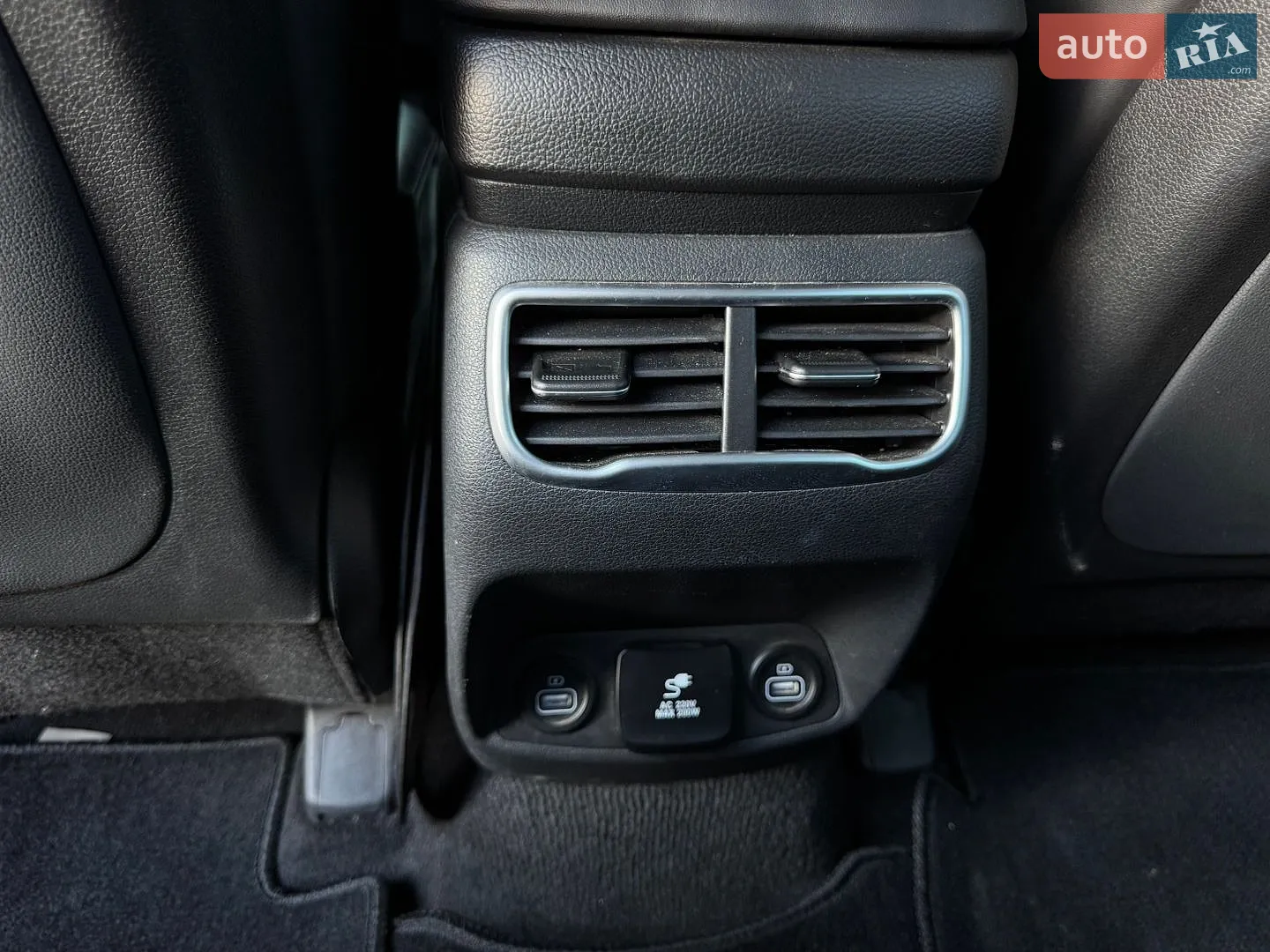 2020 Hyundai Santa Fe - мініатюра 32