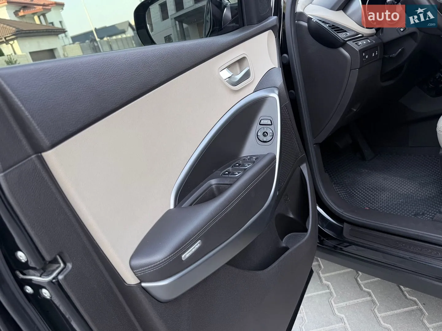 Hyundai Santa FE 2013 VIN KMHST81XDEU240839 фото оголошення 32 з 65