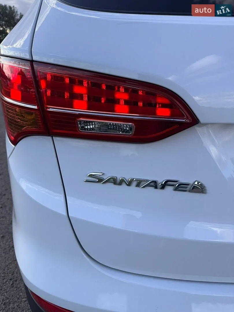 2013 Hyundai Santa Fe - мініатюра 23