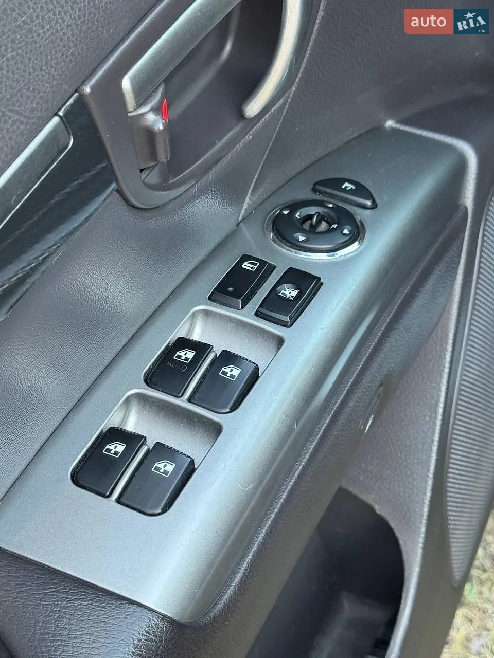2011 Hyundai Santa Fe - мініатюра 6