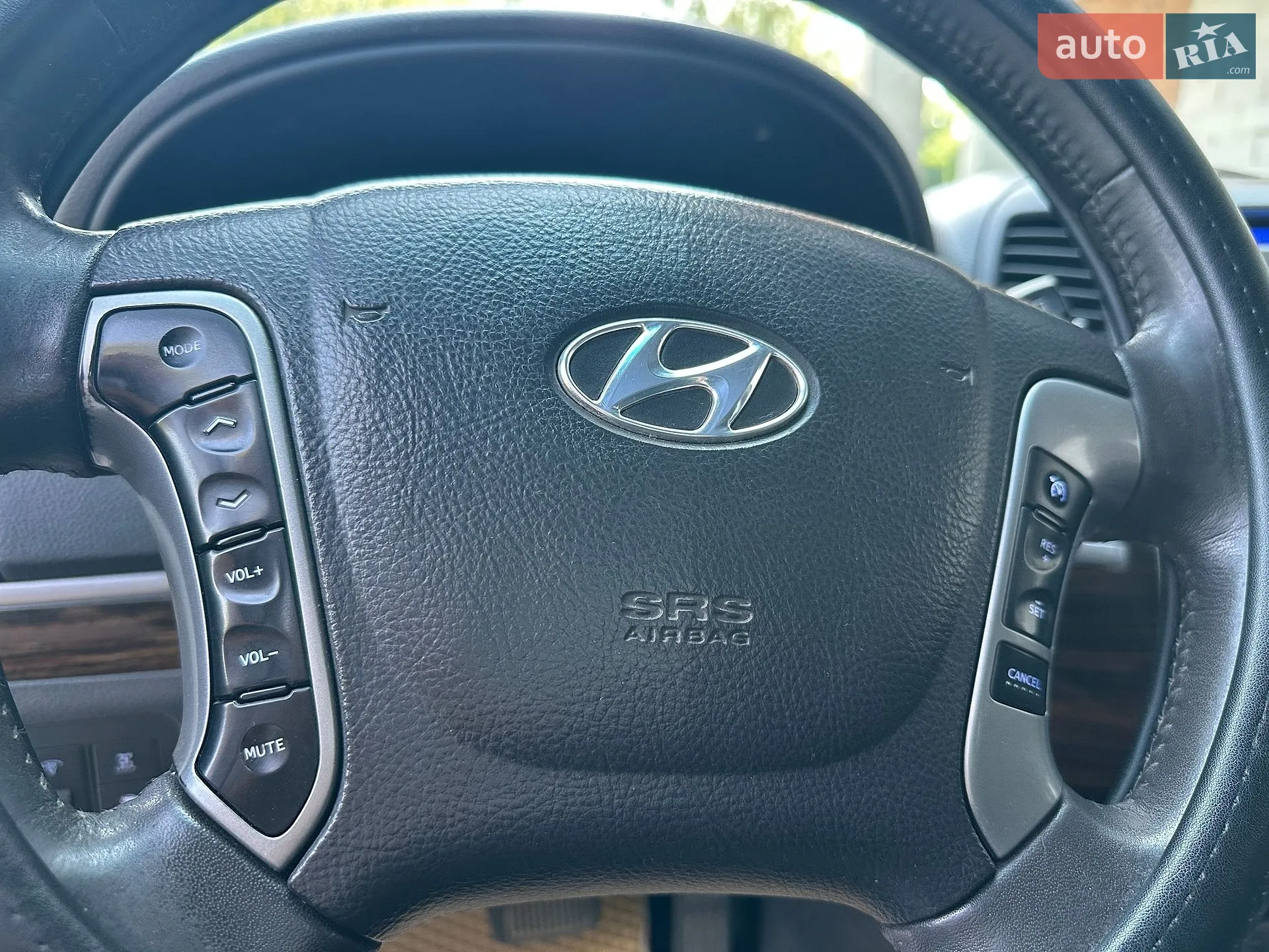 2011 Hyundai Santa Fe - мініатюра 24