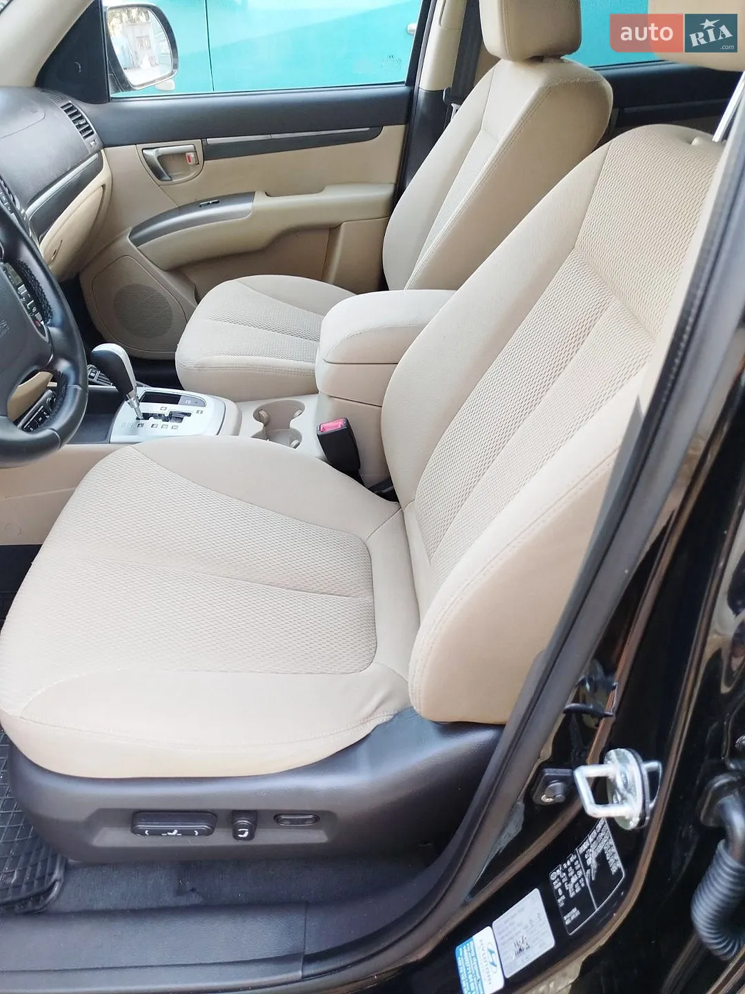 2010 Hyundai Santa Fe - мініатюра 24