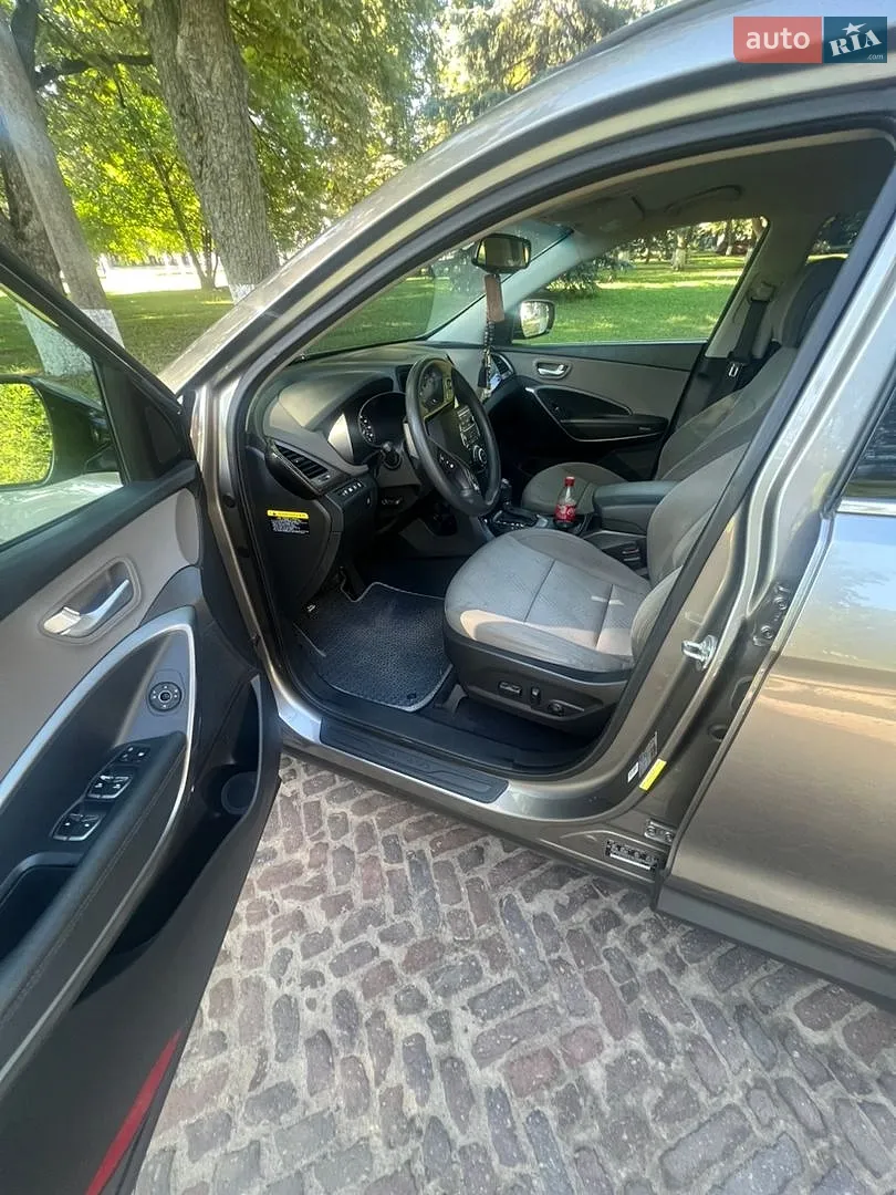 2017 Hyundai Santa Fe - мініатюра 12