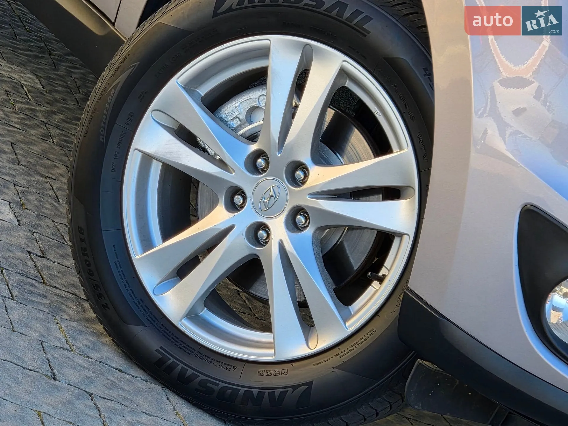 2010 Hyundai Santa Fe - мініатюра 8