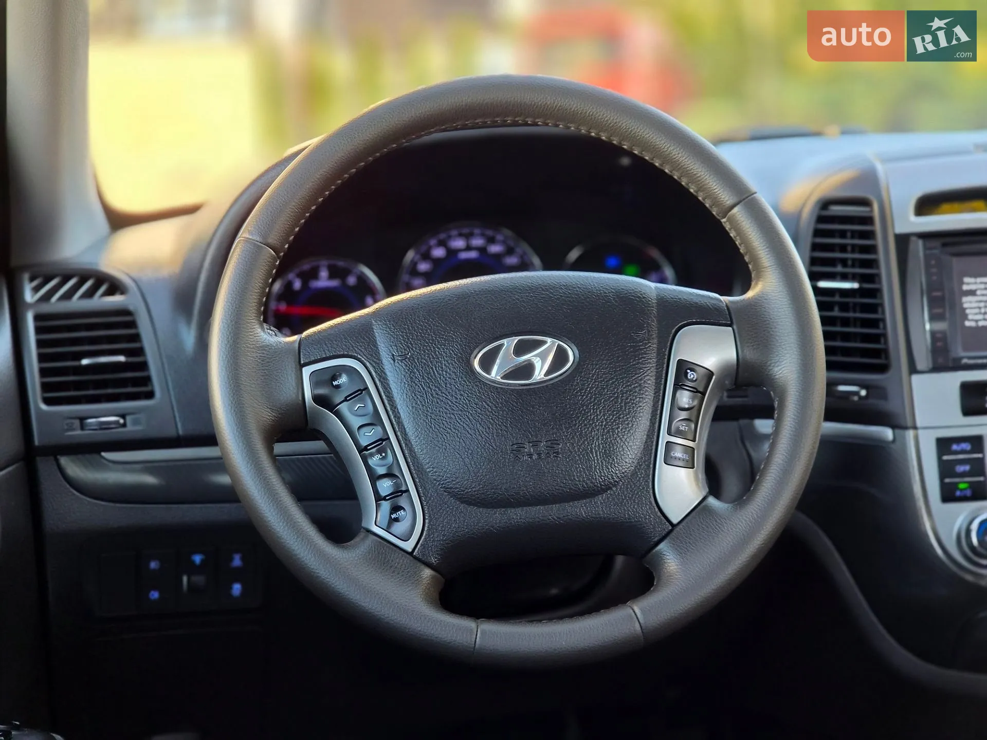 2010 Hyundai Santa Fe - мініатюра 63