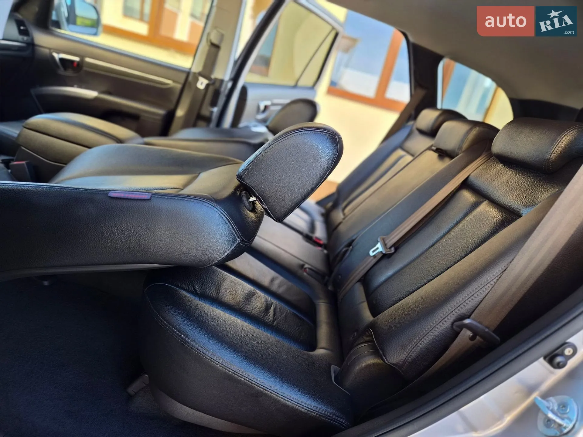 2010 Hyundai Santa Fe - мініатюра 76