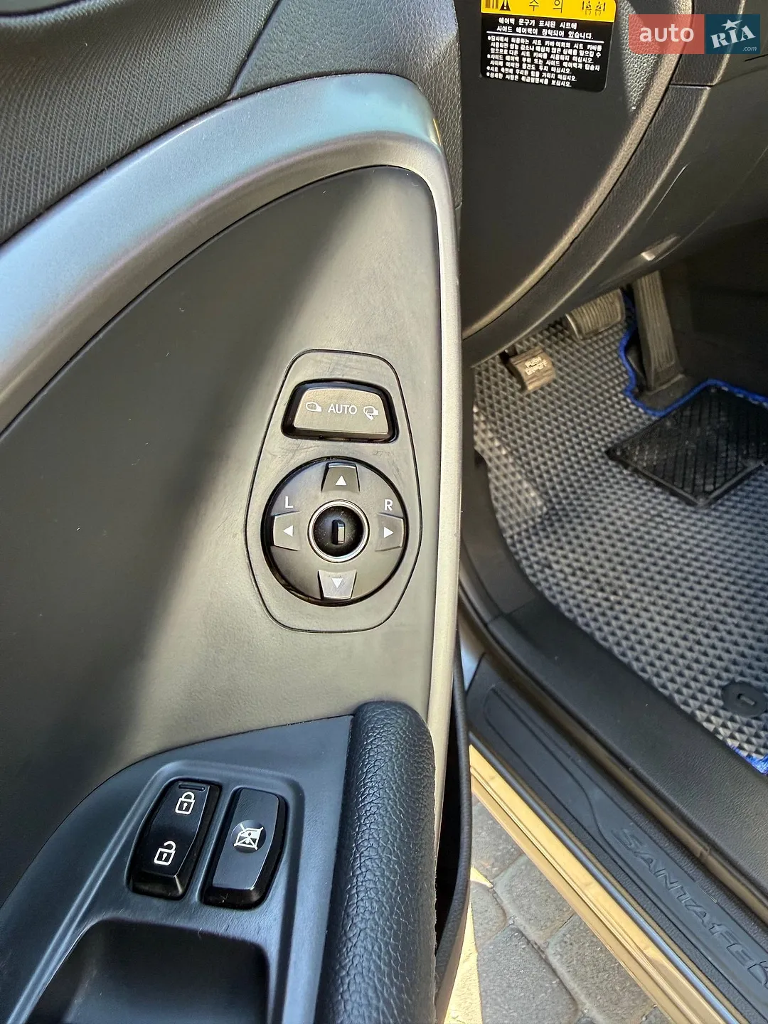 2016 Hyundai Santa Fe - мініатюра 10