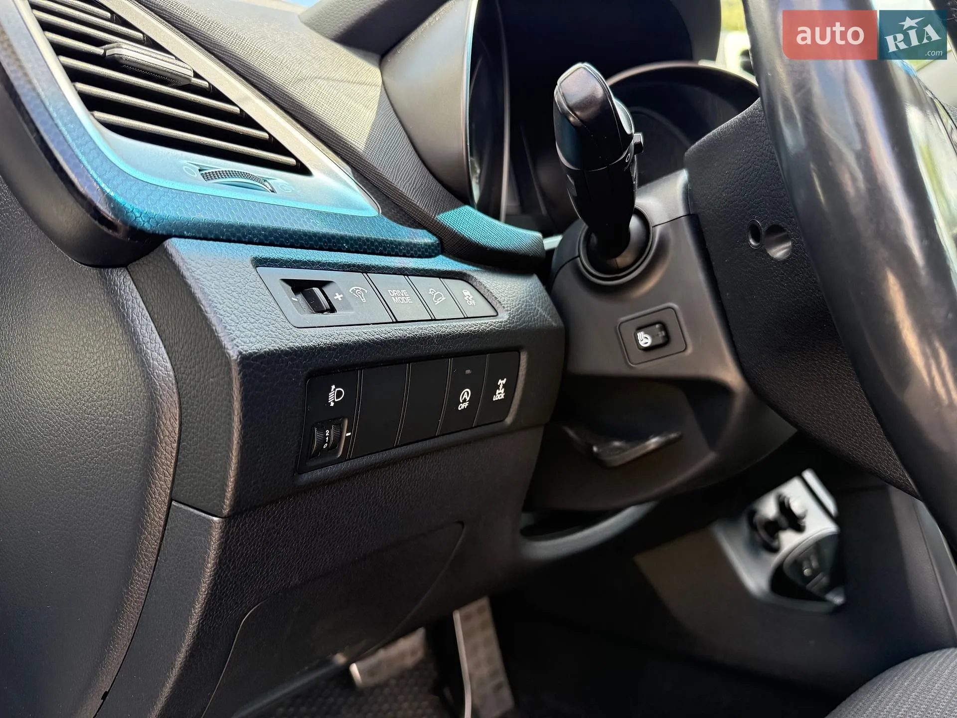 2017 Hyundai Santa Fe - мініатюра 21