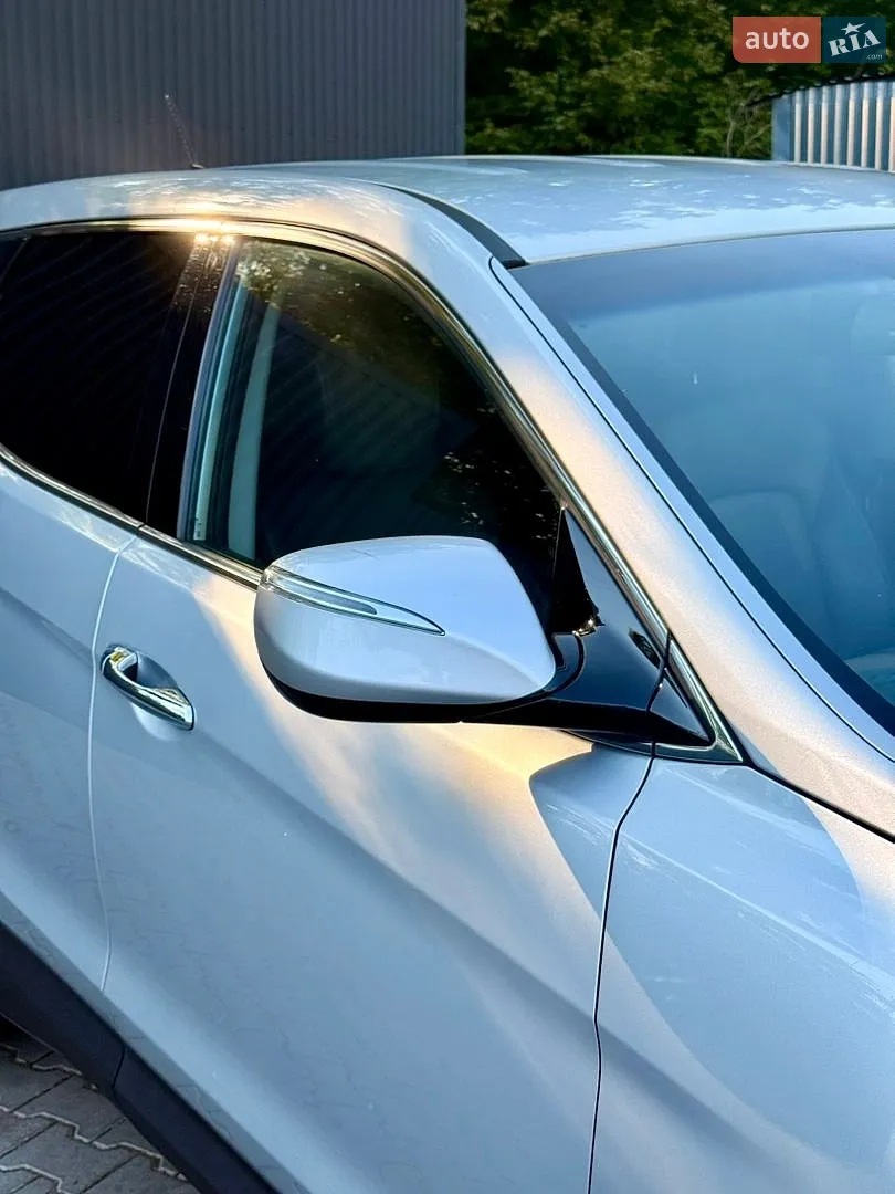 2012 Hyundai Santa Fe - мініатюра 8