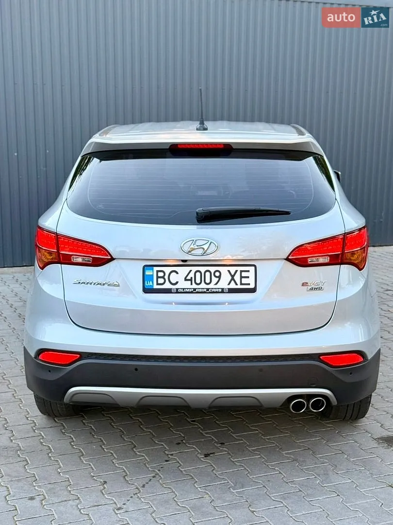 2012 Hyundai Santa Fe - мініатюра 19