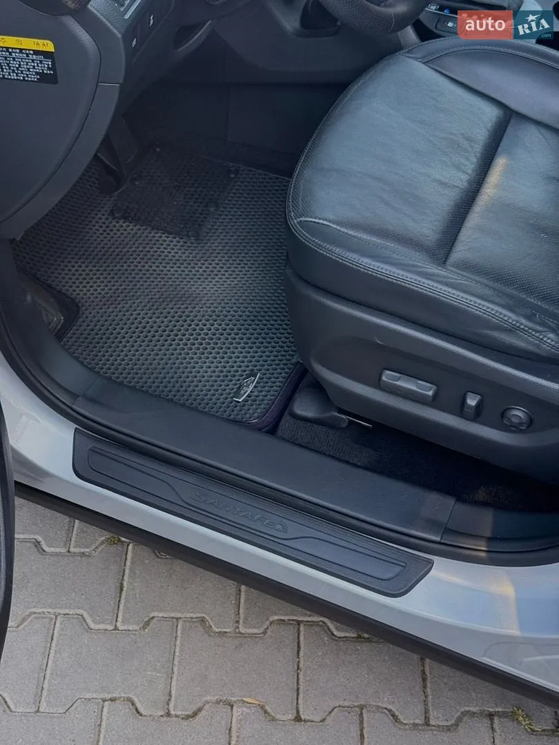 2012 Hyundai Santa Fe - мініатюра 21