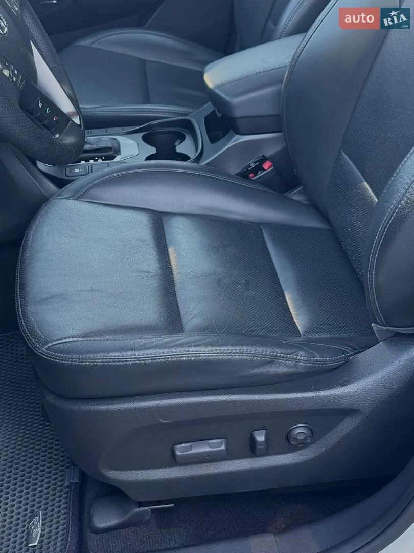 2012 Hyundai Santa Fe - мініатюра 22
