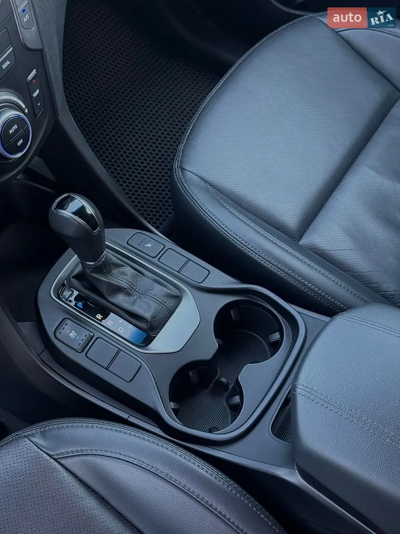 2012 Hyundai Santa Fe - мініатюра 28