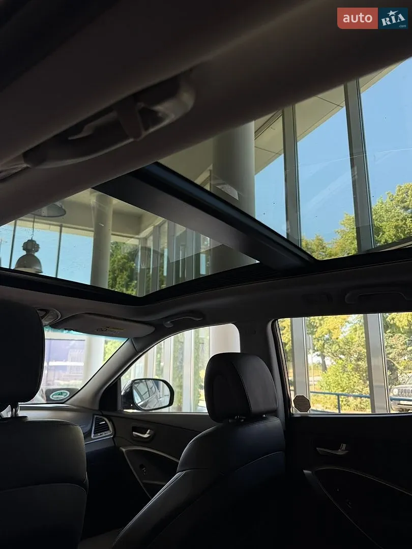 2015 Hyundai Santa Fe - мініатюра 31