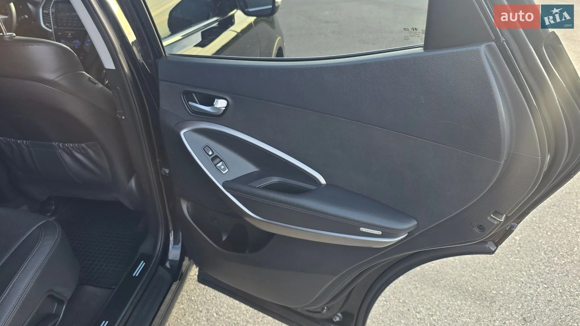 2016 Hyundai Santa Fe - мініатюра 11