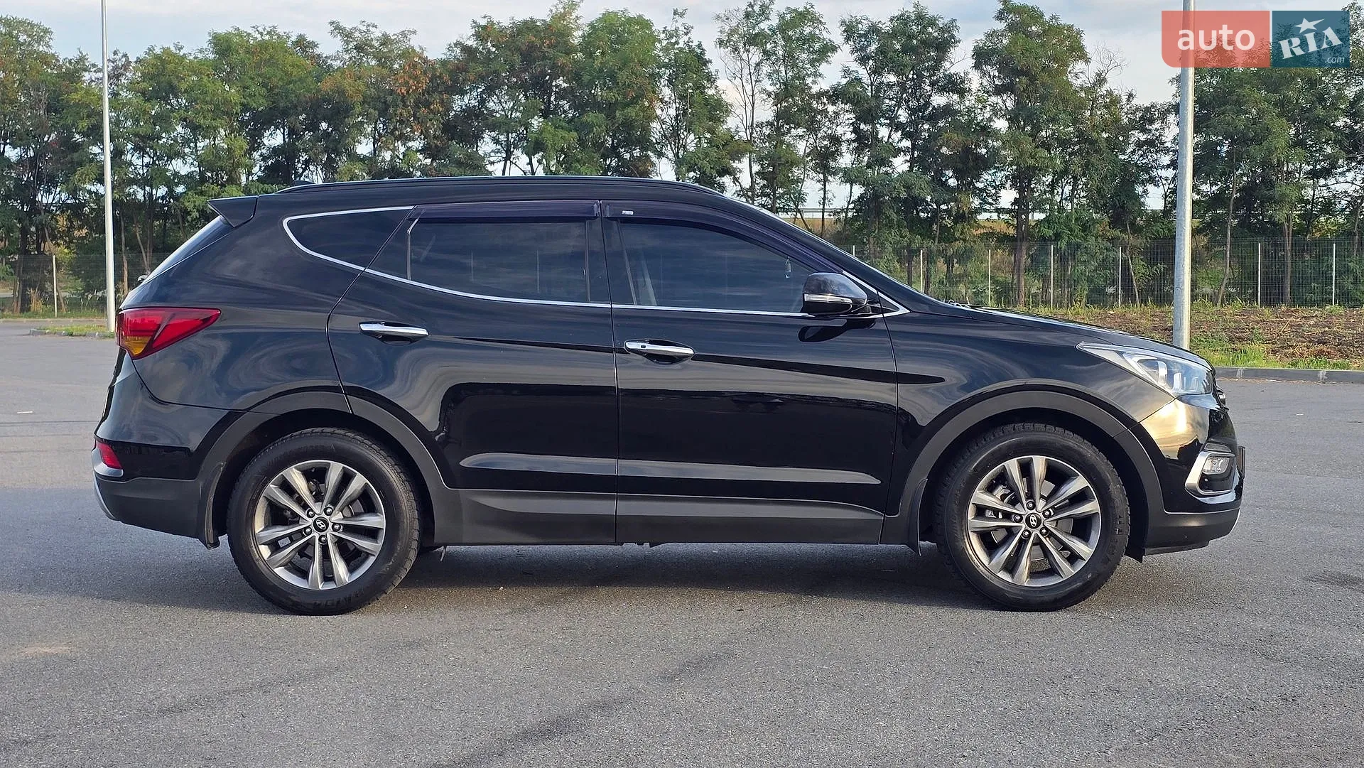 2016 Hyundai Santa Fe - мініатюра 18