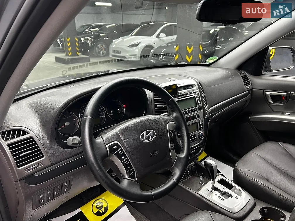 2011 Hyundai Santa Fe - мініатюра 11