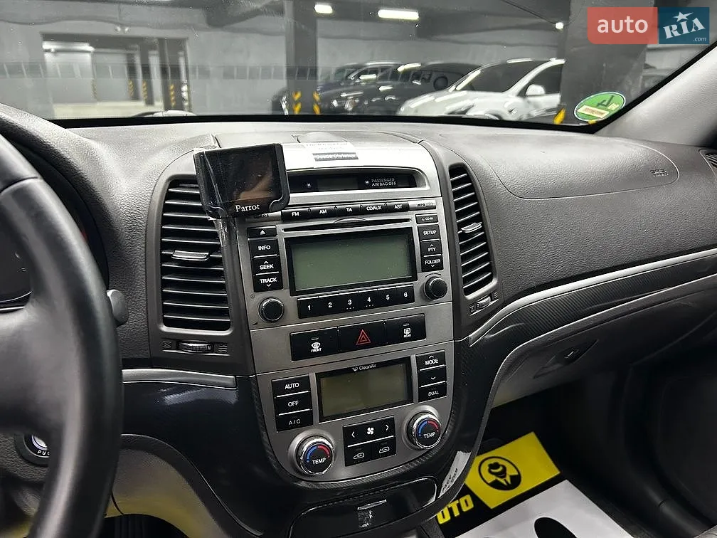 2011 Hyundai Santa Fe - мініатюра 19
