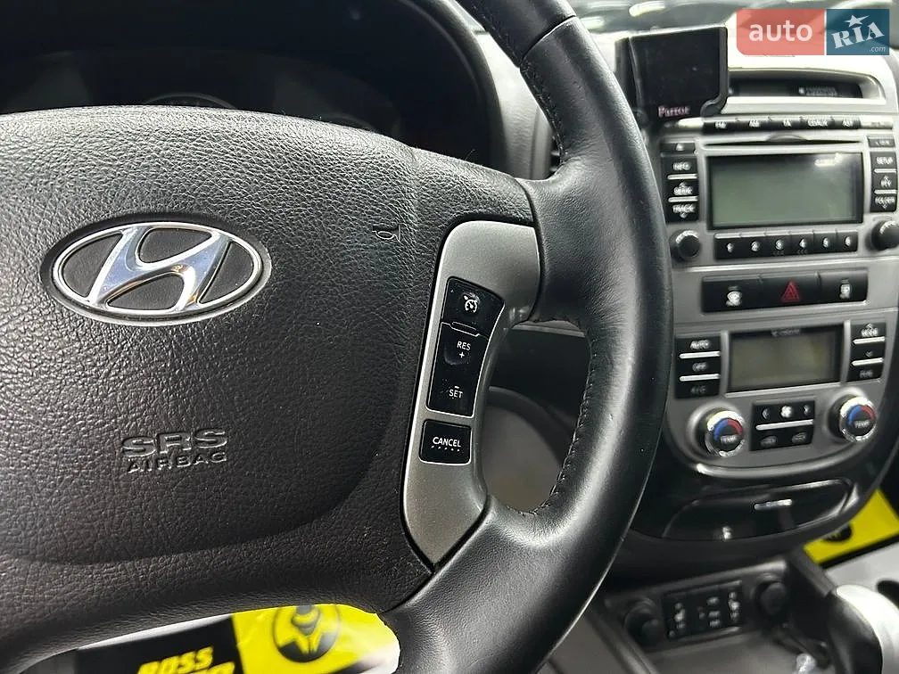 2011 Hyundai Santa Fe - мініатюра 22