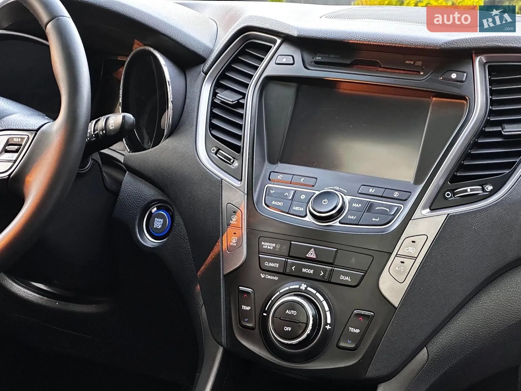 2013 Hyundai Santa Fe - мініатюра 23