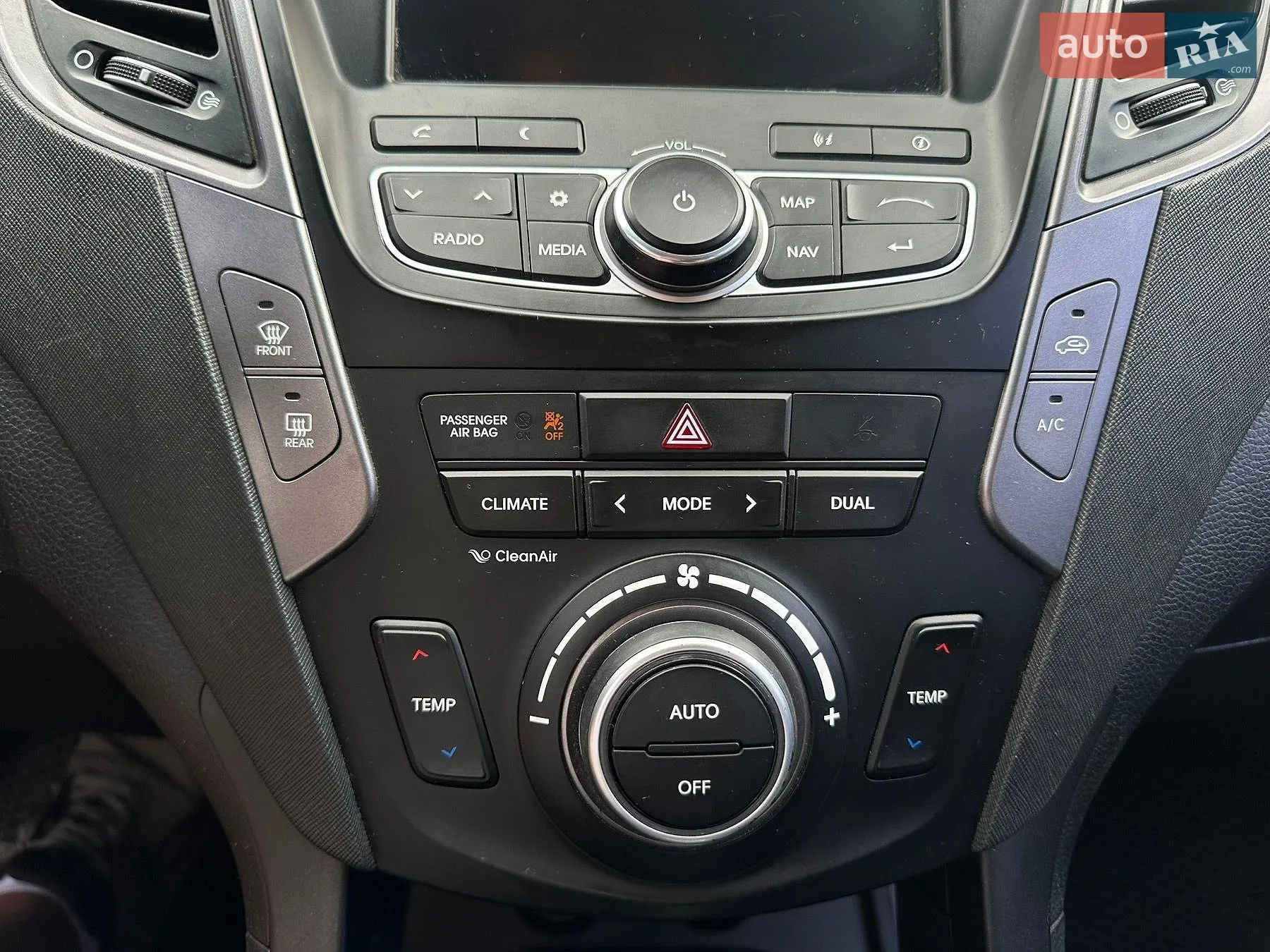 2013 Hyundai Santa Fe - мініатюра 26