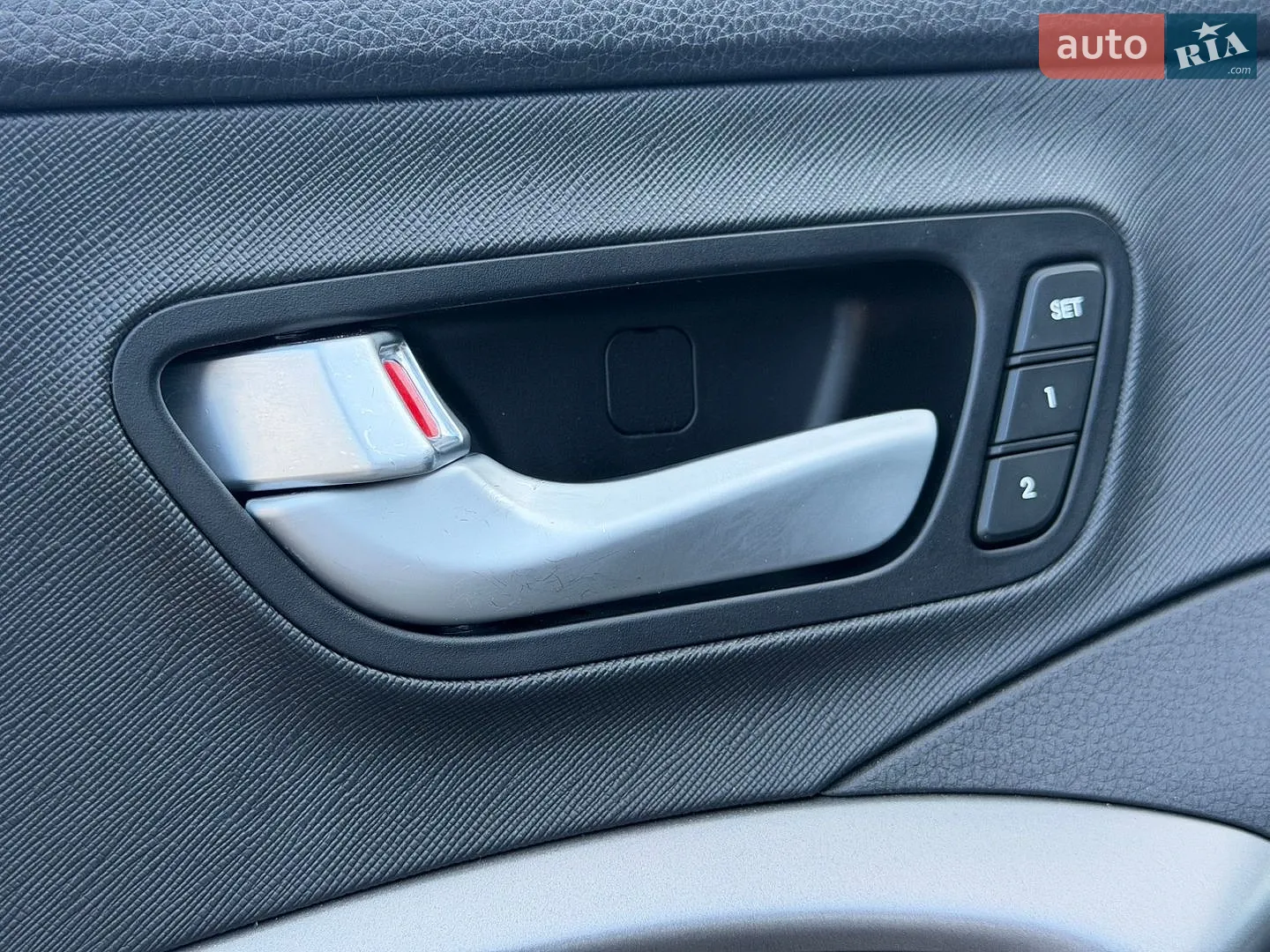 2014 Hyundai Santa Fe - мініатюра 32