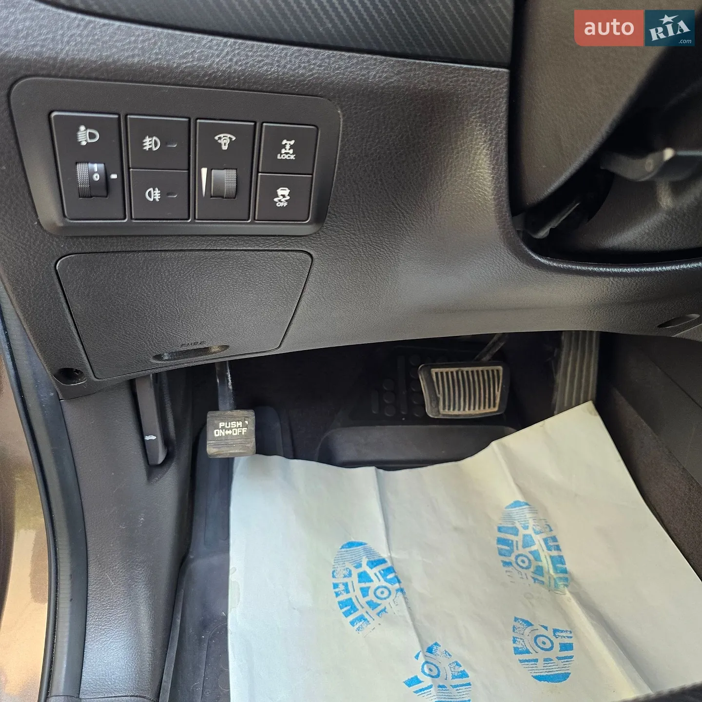 2010 Hyundai Santa Fe - мініатюра 31