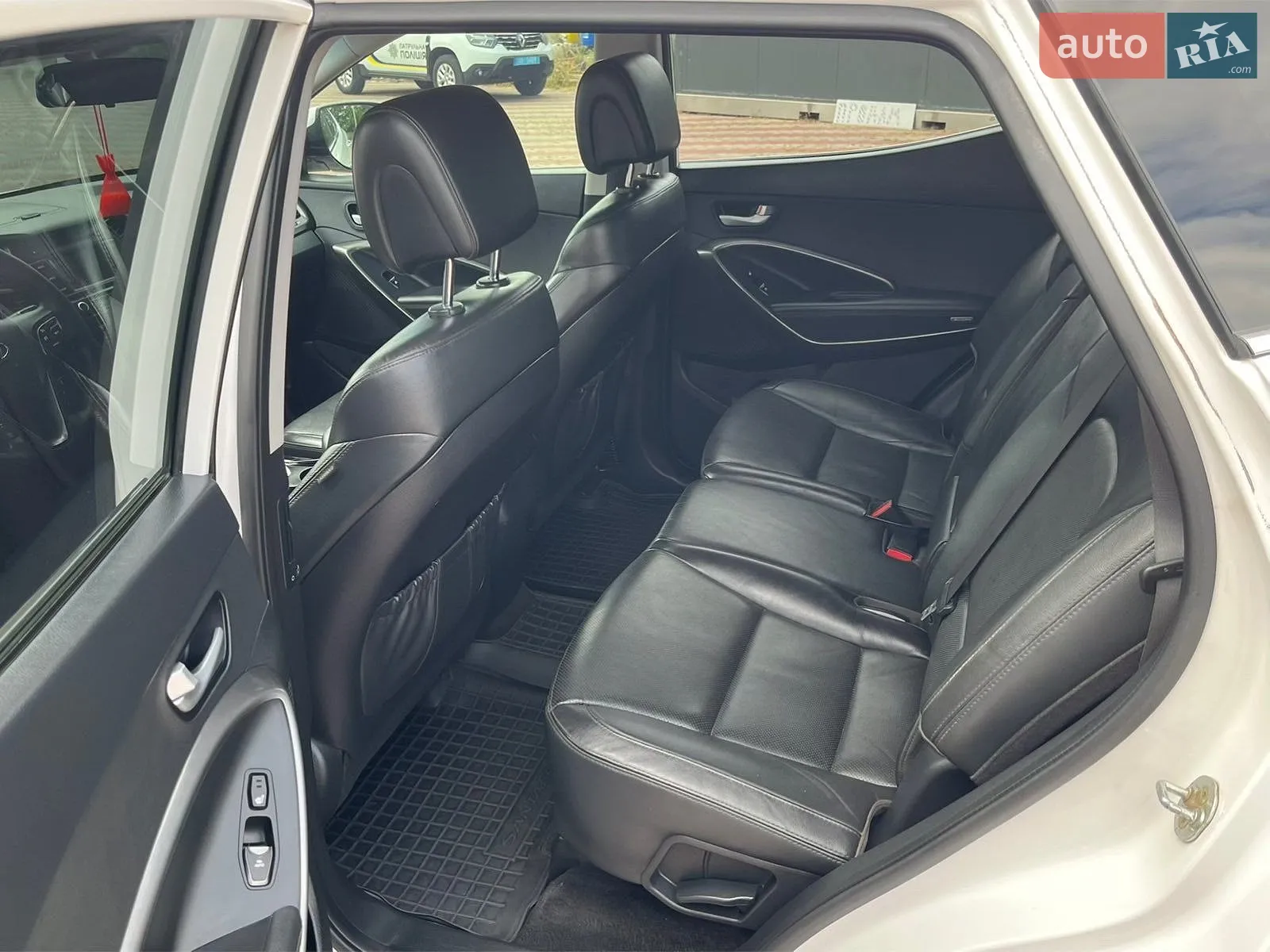 2017 Hyundai Santa Fe - мініатюра 20