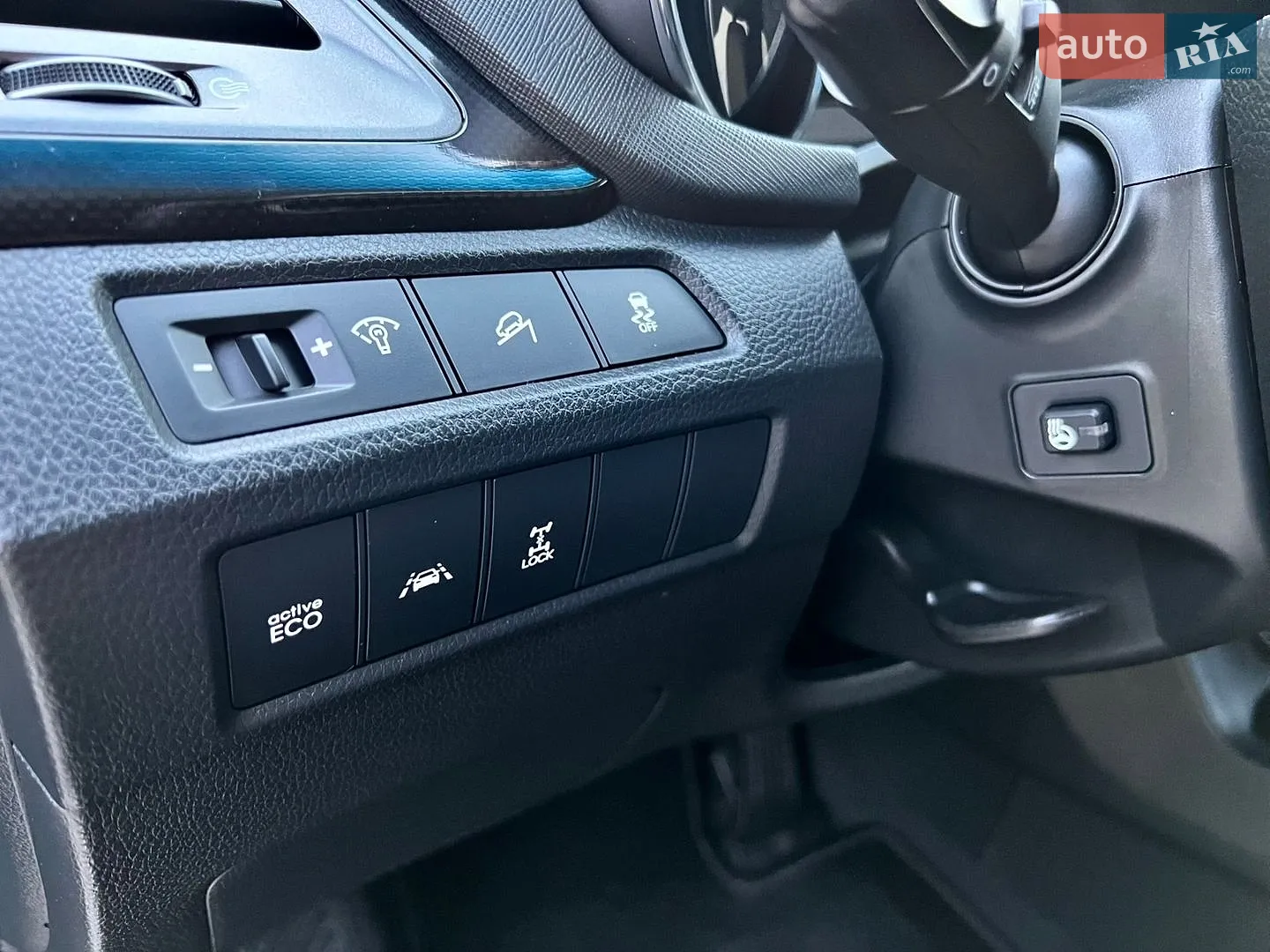 2014 Hyundai Santa Fe - мініатюра 29