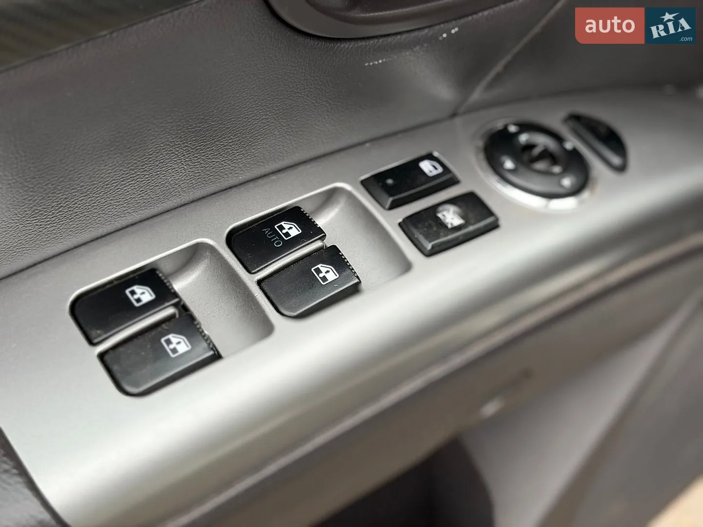 2012 Hyundai Santa Fe - мініатюра 23