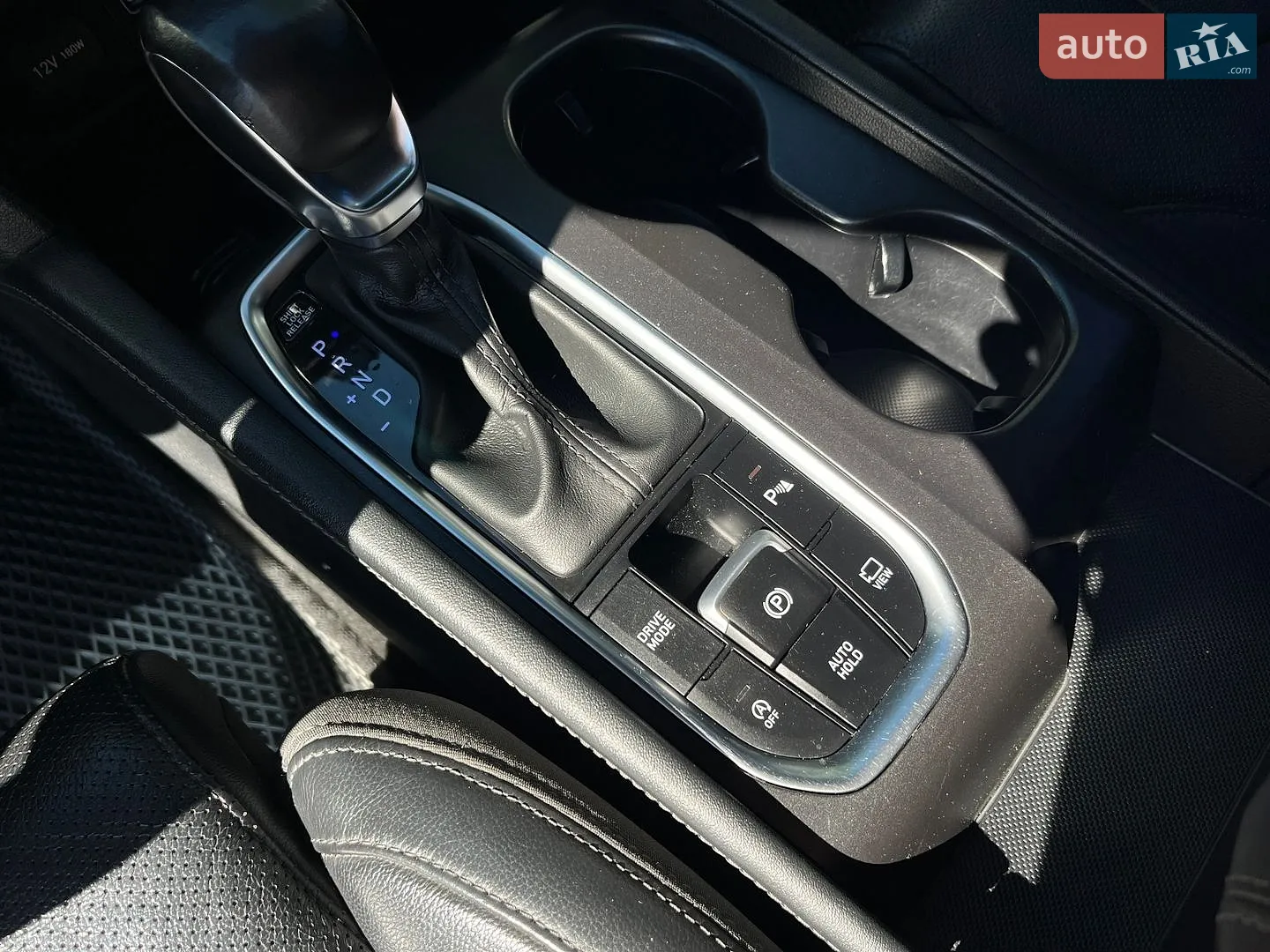 2019 Hyundai Santa Fe - мініатюра 17