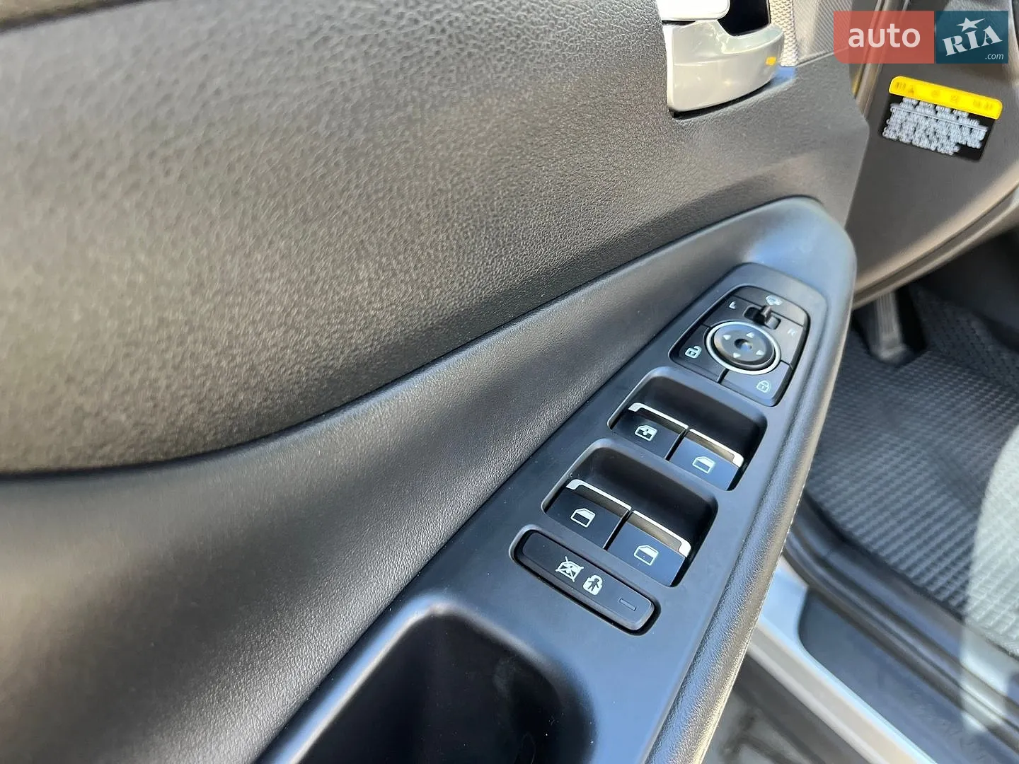 2019 Hyundai Santa Fe - мініатюра 19