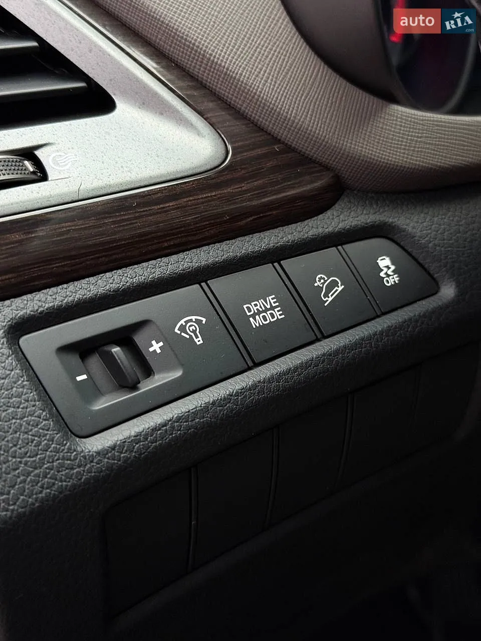 2017 Hyundai Santa Fe - мініатюра 15