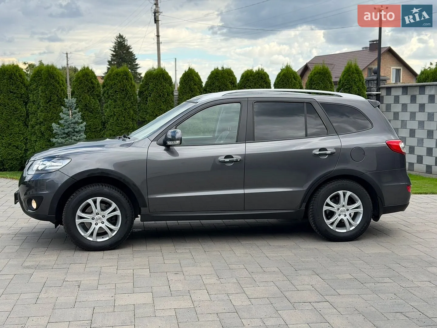 2011 Hyundai Santa Fe - мініатюра 9