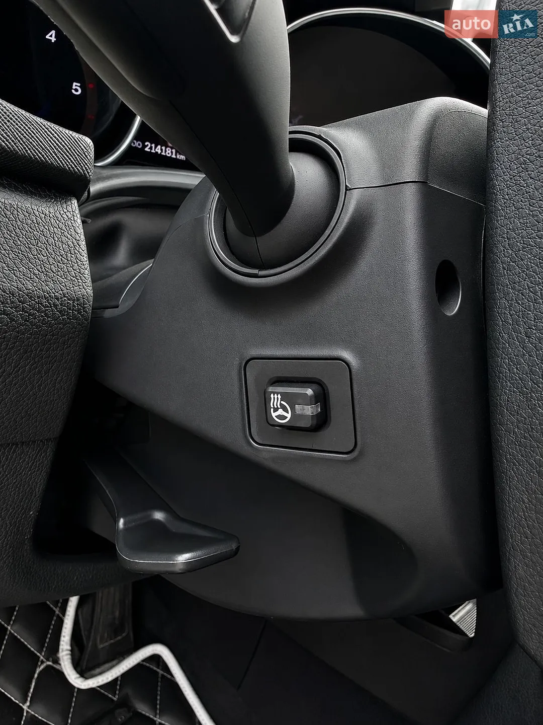 2012 Hyundai Santa Fe - мініатюра 30