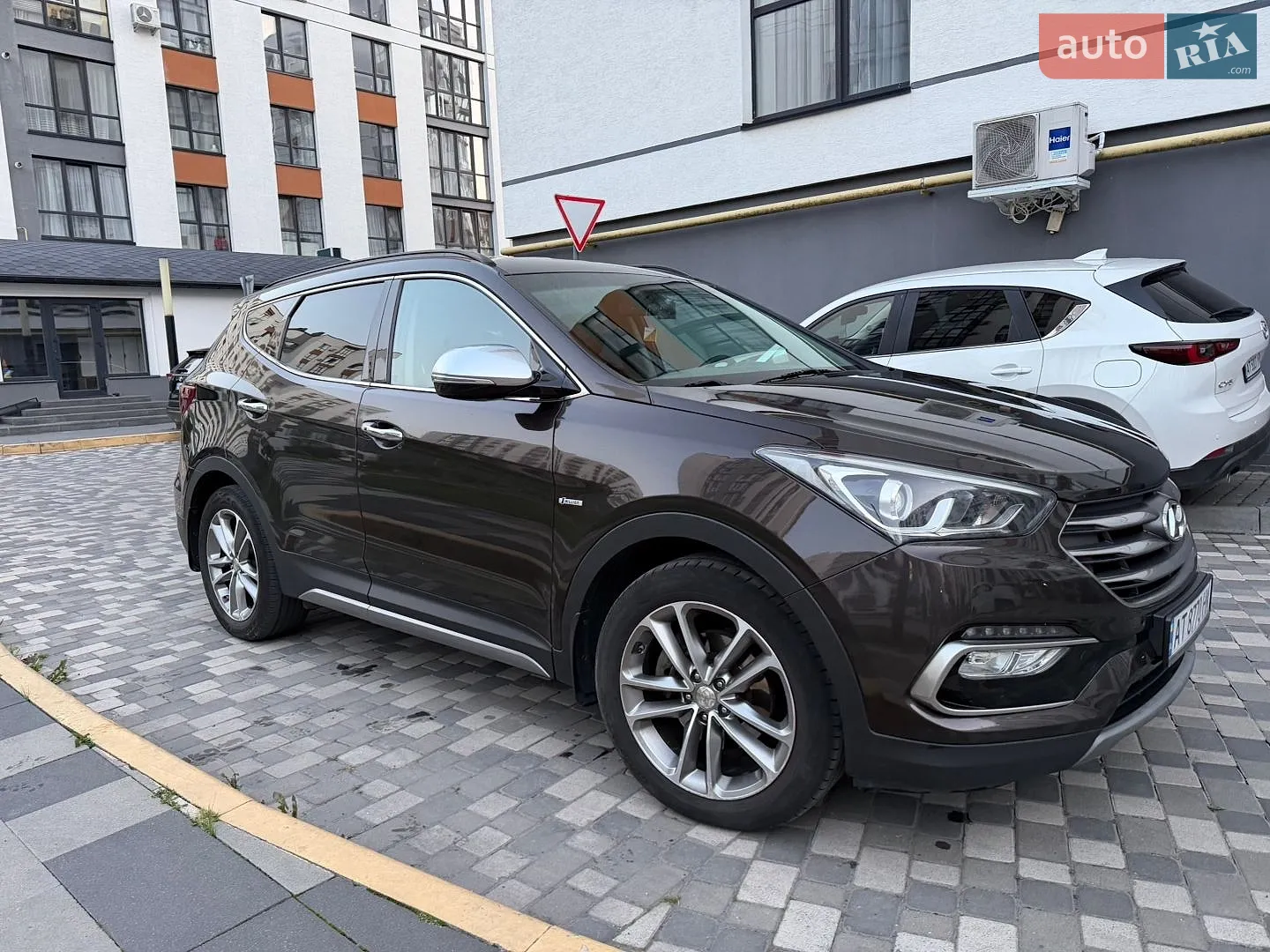 2017 Hyundai Santa Fe - мініатюра 9