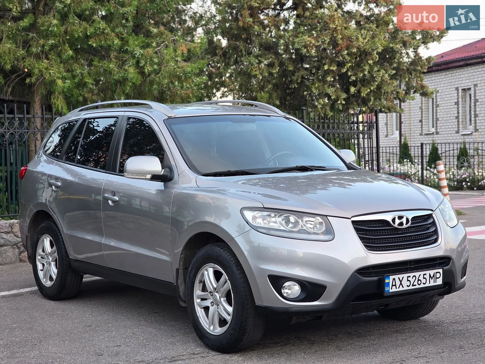 2010 Hyundai Santa Fe - мініатюра 9