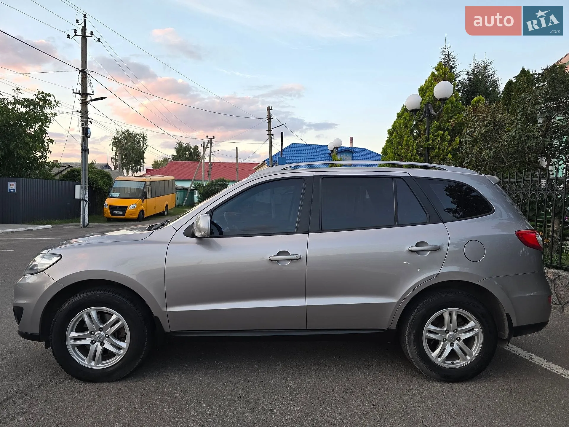 2010 Hyundai Santa Fe - мініатюра 4