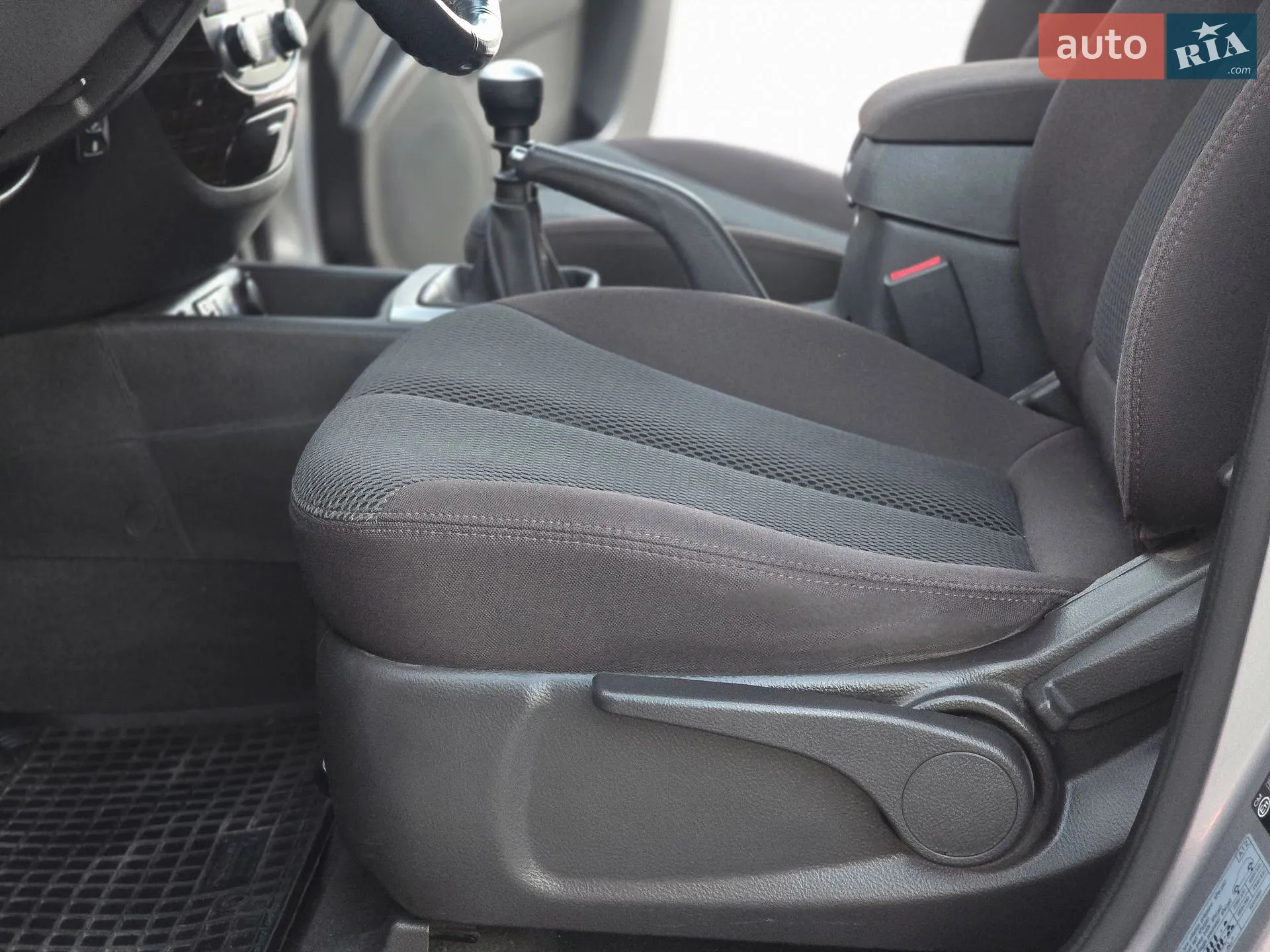 2010 Hyundai Santa Fe - мініатюра 26