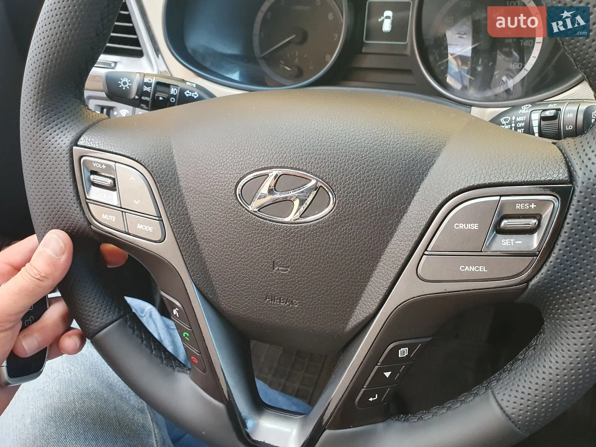 2017 Hyundai Santa Fe - мініатюра 10