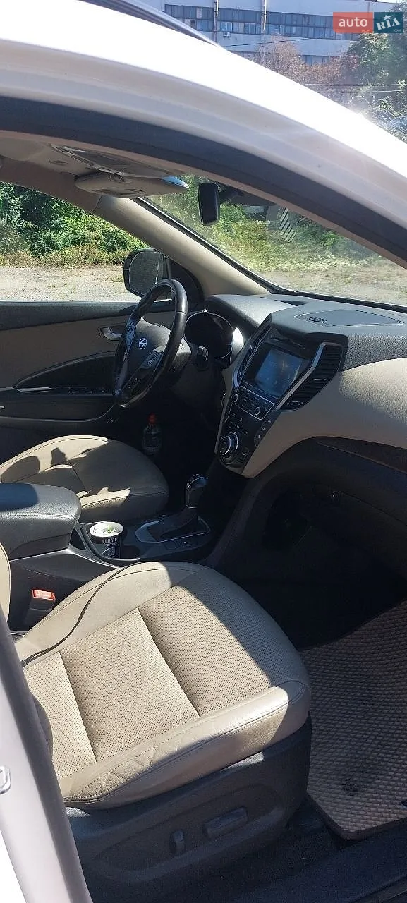 2017 Hyundai Santa Fe - мініатюра 13